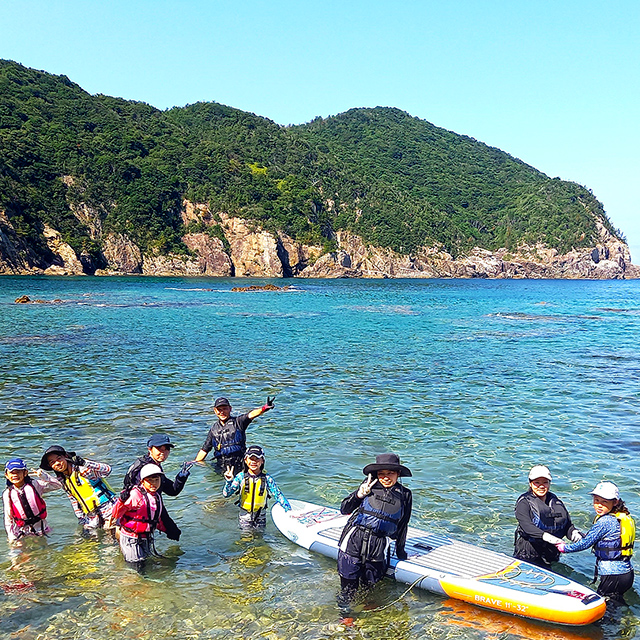 波は心をかきたてる 自然と遊び、仲間と育つ！教えることよりも体験することを大切に！感じて、考えて、気づいて、行動すること＝学び！